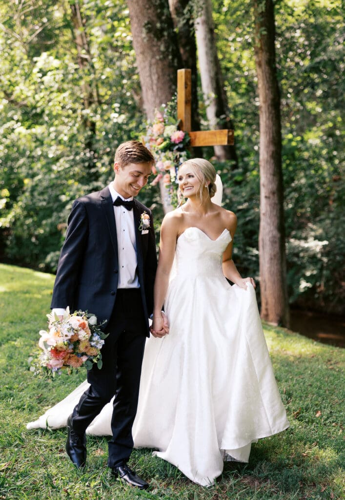 Dara's Garden wedding Knoxville TN